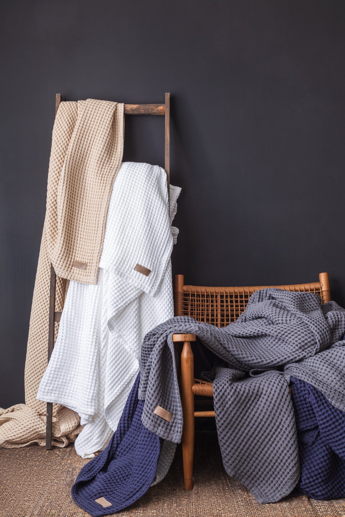 Waffle Antrasit Pike